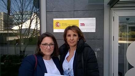 Angélica del Valle y Elena Fernández, de la Asociación Afectadas por Essure.