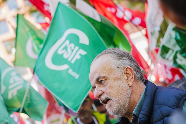 Los portavoces sindicales han teLos portavoces sindicales han tenido un gran peso durante la concentración frente al Ministerio de Sanidad.nido un gran peso durante la concentración frente al Ministerio de Sanidad.