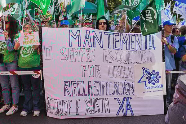 Sanitarios desde todas partes de España claman por unas mejoras en sus profesiones. Sanitarios desde todas partes de España claman por unas mejoras en sus profesiones. 