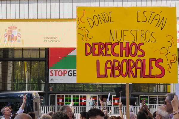 Manifestación médica por una Estatuto Propio frente al Ministerio de Sanidad