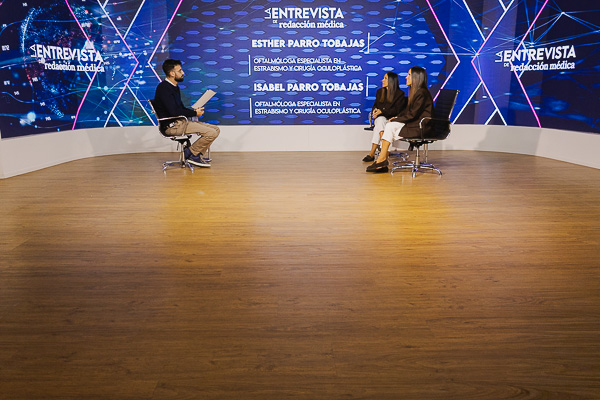 Un momento durante la entrevista en el plató de Redacción Médica.