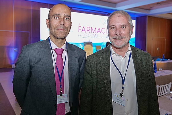Ricardo López y Pedro Luis Sánchez García, director del Departamento de Estudios de Farmaindustria.