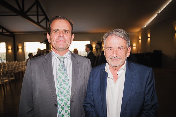 Félix Ruiz de la Prada, director de Comercial Hospitales de Oximesa - Nippon Gases Healthcare; y Modoaldo Garrido, Gerente del Hospital Fundación Alcorcon.