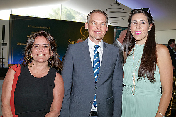 Rosa Fonseca, directora de la Delegación Centro para el Mercado Home Healthcare Iberia Air Liquide Healthcare; Michael Tomas, director general de la Actividad Medgas Air Liquide Healthcare; y María Balabasquer, responsable de Market Access de Air Liquide.