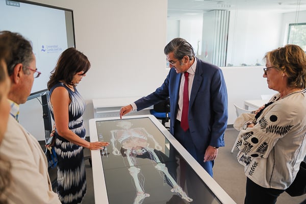 La facultad cuenta con sistemas digitales de última generación.
