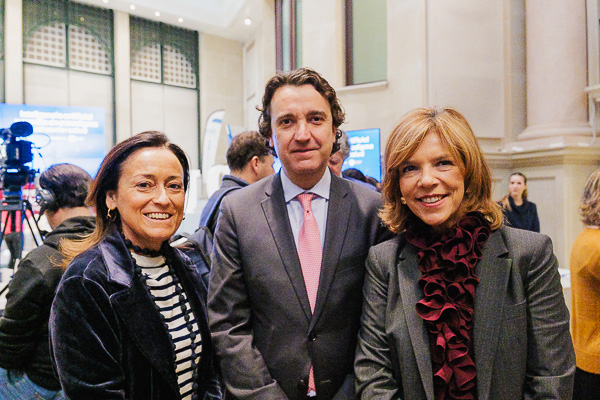 Amelia Martín, Pablo Crespo y Marta Villanueva, directora general del IDIS.