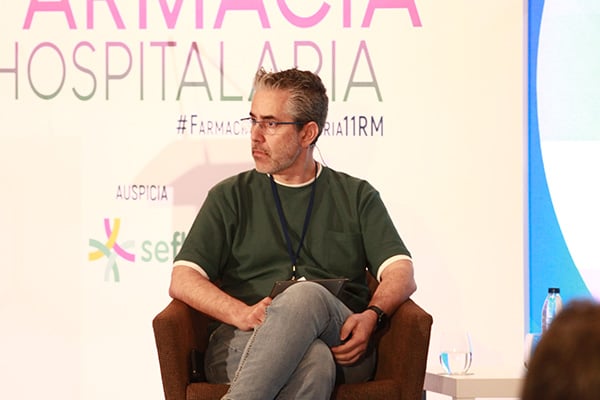 Ignacio Vallejo, facultativo Especialista del Área de Medicina Interna del Hospital Virgen del Rocío (Sevilla).