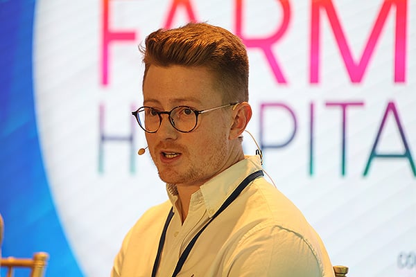 Miguel Caselles, ganador del Foro de Innovación de la Sociedad Española de Farmacia Hospitalaria (SEFH) de 2025.