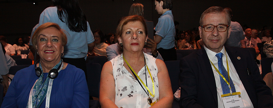 Todos del Colegio de Enfermería de Madrid: Marisa Cornejo, vocal primera; Sara Gasco, secretaria general; Jorge Andrada, presidente.