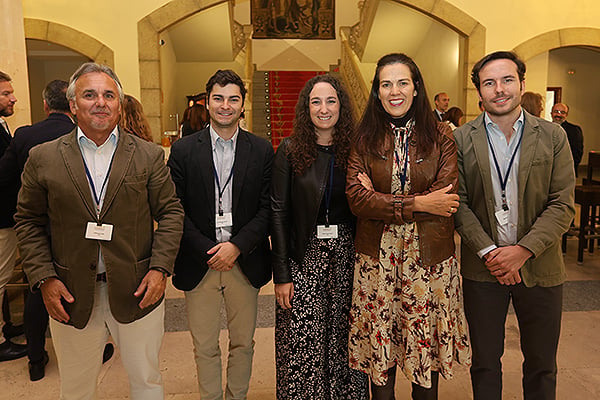 Equipo de Incyte: PedroGil, gerente de Relaciones Institucionales y Acceso al Mercado; Germán García, Tender Manager; Beatriz Pellicer, Market Access Manager; Conchita Aparicio, directora de Acceso al Mercado; y Diego Miguel San Frutos, Market Access Manager.