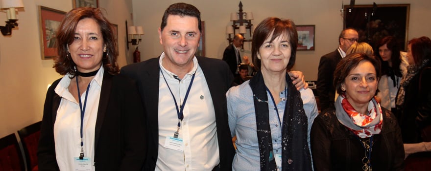 Ana Comesaña, directora de Recursos Humanos de la EOXI de Vigo, Vicente García, director de Recursos Económicos de la EOXI de Pontevedra y O Salnés; Pilar Ribeiro, directora de Recursos Económicos de la EOXI de Vigo y Mar Sánchez Salgado, directora de procesos con ingreso de la EOXI de Vigo.