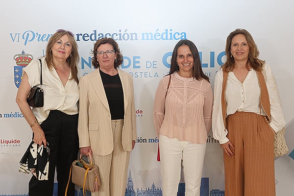 Manuela ramos, técnico superior de laboratorio de Ourense del Hospital Santa María; Isabel Paz Vidal,  jefa de Servicio de MIcrobiología del Complejo Hospitalario Universitario de Ourense; Beatriz Rodríguez Álvarez, técnico superior de Laboratorio de Ourense del Hospital Santa María; y Soledad Ceballos, coordinadora de personal técnico superior sanitario en el Servicio de Análisis Clínicos del Complexo Hospitalario Universitario de Ourense (CHUO).