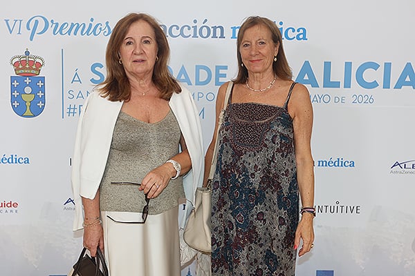 Maria Concepción Silvestre, vicepresidenta de la Asociación de Familiares de Enfermos de Alzhéimer de A Coruña (AFACO); y  Maria Jesús Silvestre, voluntaria de la AFACO.