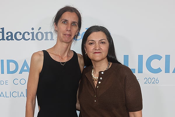 Milagros Martínez, presidenta de la Asociación Bicos de Papel; y Lucia Curra, Secretaria de la Asociación Bicos de Papel.