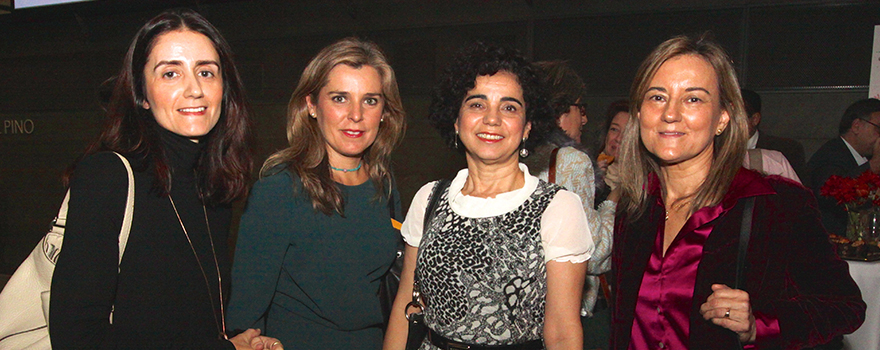 Susana Pérez y Beatriz Rapallo, ambas de Roche, Encarnaciòn Cruz Martos, y Consuelo Martín de Dios.