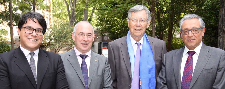 Javier Leo, redactor jefe de Redacción Médica; Francisco Miralles, secretario general de CESM; Patricio Martínez, presidente de Honor de CESM; y Tomás Toranzo, presidente de CESM.