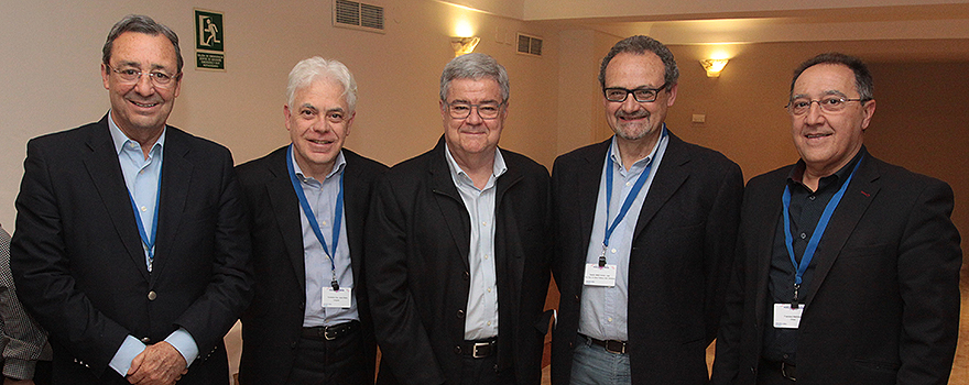 Mario Mingo; Jesús María Fernández, Guillem López Casanovas, catedrático de Economía en la Universidad Pompeu Fabra de Barcelona; Joan Ramón Villalbi y Francisco Martínez.