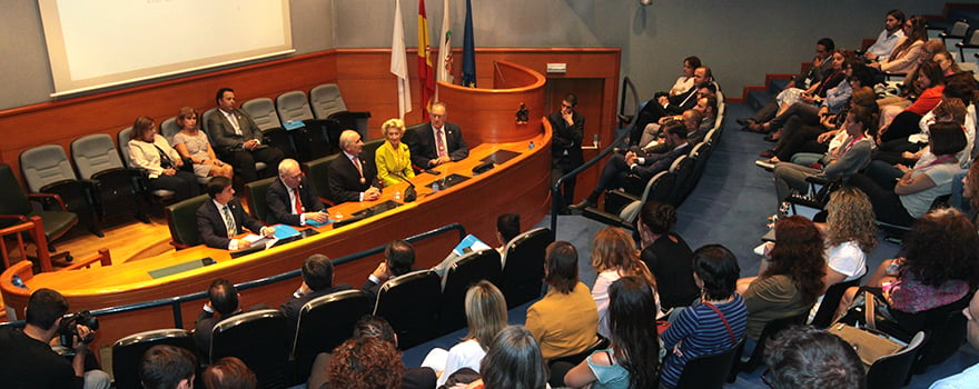 PUn momento del acto de designación de Florentino Pérez Raya como presidente del Consejo General de Enfermería.
