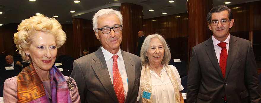 Parte del Consejo Asesor de Sanidad: Pilar Fernández (también vicepresidenta primera del Consejo General de Enfermería); Ignacio Burgos, Mercedes Carreras (también subdirectora general de Desarrollo y Seguridad Asistencial en Servicio Gallego de Salud) y Juan Abarca Cidón (presidente de HM Hospitales).  