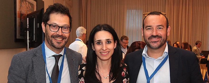 Equipo de Alexion: Abel Fernández, Regional Market Acces Manager; Anna Salazar, directora de Relaciones Intitucionales; y Lucas Bonachera, Regional Market Access Manager.