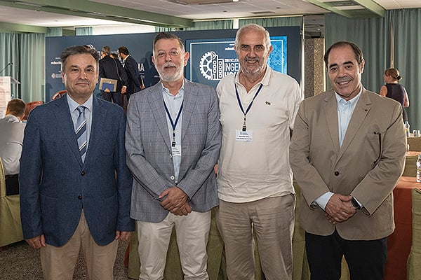 José Luis López González; Antonio Fernández, vocal de la AEIH y jefe de mantenimiento del Hospital de la Línea de la Concepción; Antonio Navarro, jefe de Servicio de Mantenimiento del Hospital Universitario Puerto Real; y Francisco Javier Guijarro.