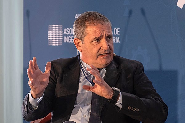 Álvaro Guijarro, servicio de Equipamiento Clínico y Alta Tecnología Médica y Servicio de Infraestructuras y Patrimonio, de la Gerencia Regional de Salud de Castilla y León.