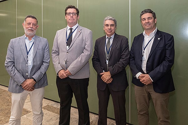 Antonio Fernández, José Carlos Cardillo, José Manuel Giraldo y José Antonio Arenilla, jefe de Servicio de Ingeniería y Mantenimiento del Área de Gestión Sanitaria Sur de Sevilla.