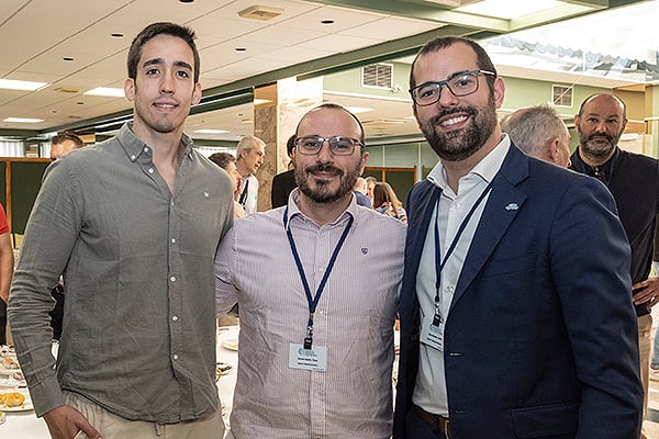 ---- ; Óscar Herrero, gestor de Licitaciones Agenor Mantenimientos; y David Sanz.