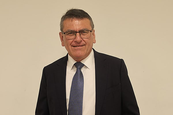 Rafael Segovia, portavoz de Vox en la Comisión de Sanidad del Parlamento de Andalucía.