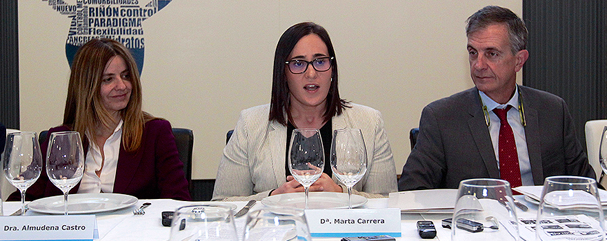 Almudena Castro, Marta Carrera y Esteban Jódar, durante el encuentro con la prensa. 