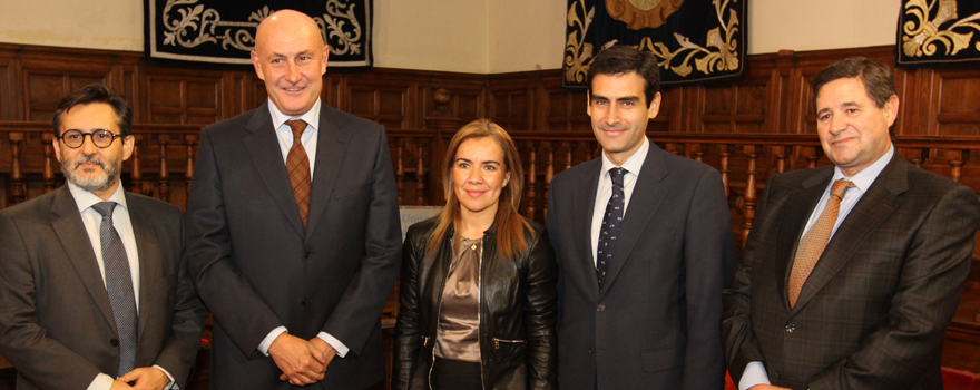 Julio Mayol, director médico del Hospital Clínico San Carlos de Madrid; Jordi Martí; Míriam Rabaneda; Borja Smith, executive partner de SILO, y Joaquín Estévez, presidente de Sedisa. 