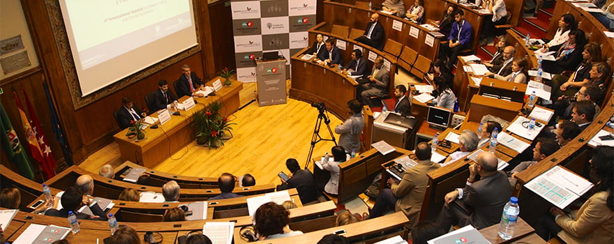 El acto ha tenido lugar en el auditorio de la Fundación Jiménez Díaz. 