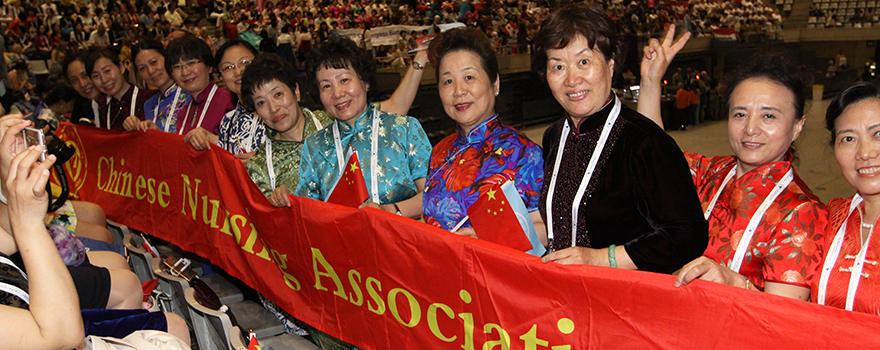 Miembros de la Asociación de Enfermería de China. 