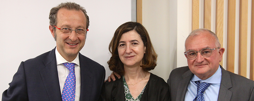 José Vilella, director médico de Asisa; María Tormo, Directora de Planificación y Desarrollo de ASISA y Gabriel España, jefe del Servicio de Cirugía Vascular de HLA Moncloa.