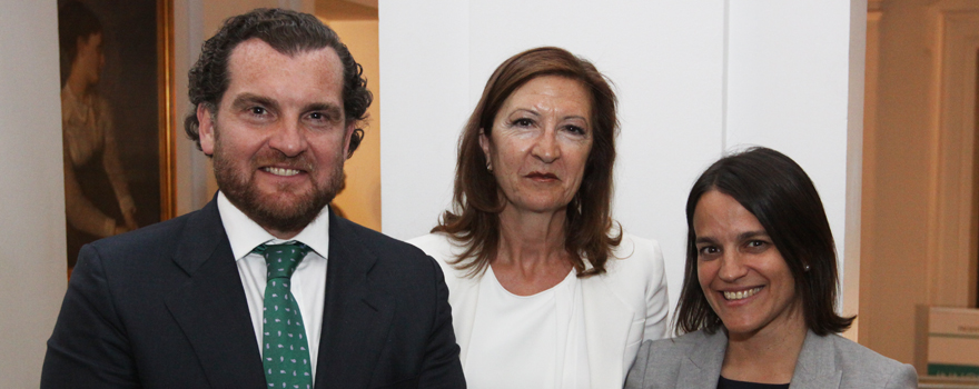 Juan Antonio Vargas, Paloma Martínez y Laura García, todos de Teva. 