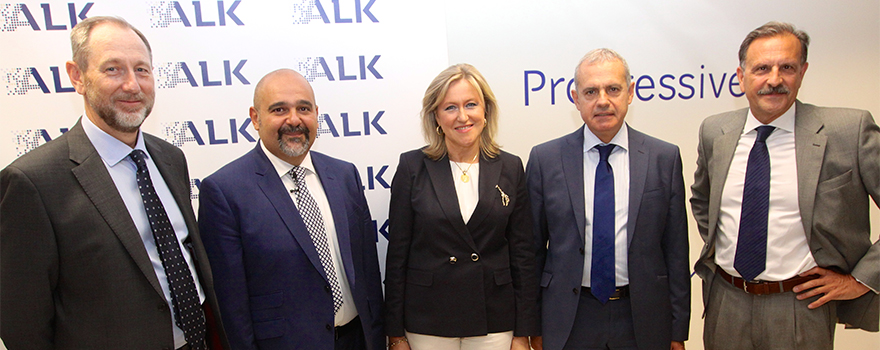 Fernando Juan, de ALK Abelló; Claudio Fusari; Lidia Bachiller, del Minisrteio de Sandiad; Iñaki Betolaza, y Adolfo Galán. 