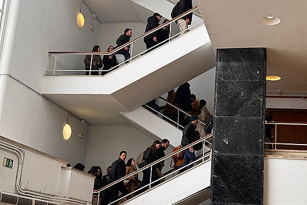 Ambiente en el interior de la Facultad de Derecho. 