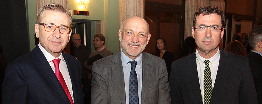 Jorge Andrada, presidente del Colegio de Enfermería de Madrid; Rodrigo Gutiérrez, director general de Calidad y Humanización de la Asistencia Sanitaria de Castilla-La Mancha; y Juan Francisco Ruiz López, secretario general de Satse de Castilla-La Mancha. 