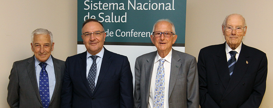 Miguel Carrero, presidente de PSN; José Manuel Baltar, consejero de Saniad de Canarias; Alfredo Milazzo, presidente de la Fundación Ad Qualitatem, y José Manuel Romay Beccaría, exministro de Sanidad.