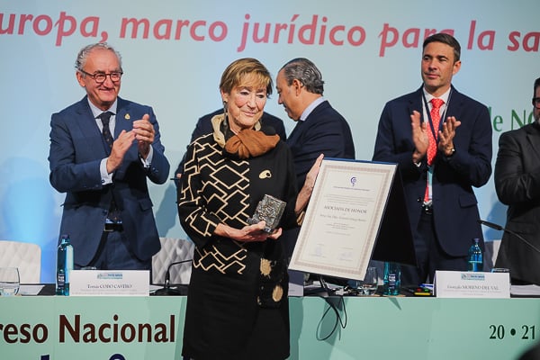 Victoria Ortega, nombrada asociada de honor de la Asociación Española de Derecho Sanitario.