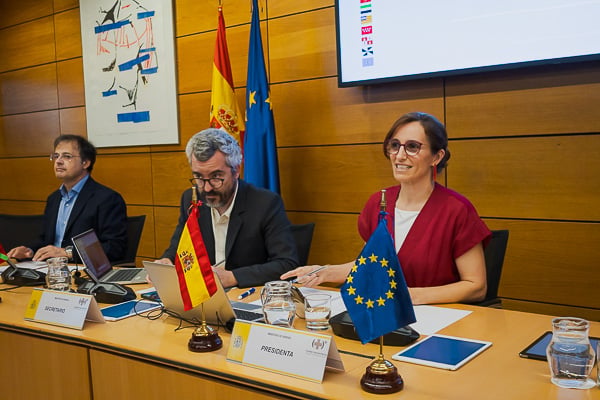Javier Padilla, secretario de Estado de Sanidad; y Mónica García.