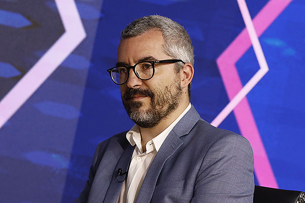 "Esperamos poder hacer el acto de presentación de la estrategia de industria farmacéutica después del verano".
