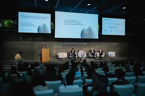 Un instante durante la inauguración de la II Conferencia de la Plataforma Tecnológica Española Medicamentos Innovadores.