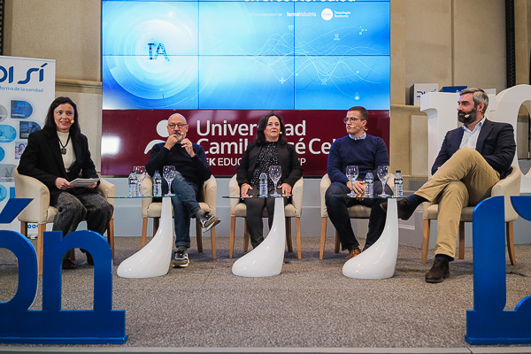 Mesa redonda de Farmaindustria: 'Alianzas en inteligencia artificial para impulsar la innovación biomédica'.