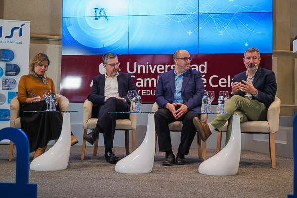 Un momento durante el coloquio “Inteligencia artificial y asistencia: casos de uso en el cuidado de las personas”.