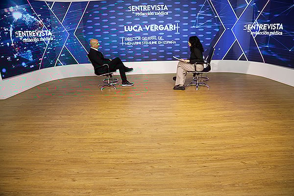 Aspecto del plató durante la entrevista a Luca Vergari.