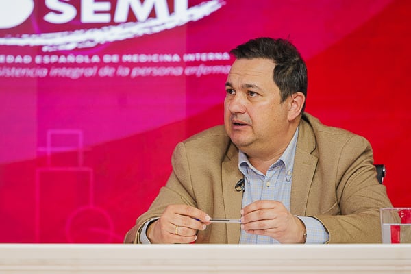 Manuel J. Mozota, miembro de la Comisión Permanente de la Sociedad Española de Médicos Generales y de Familia (SEMG).