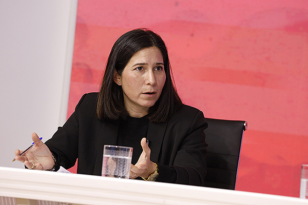 María Espinosa, farmacéutica Especialista (BCOP) del Servicio de Farmacia del Hospital Regional de Málaga y miembro del Grupo de Trabajo GEDEFO de la Sociedad Española de Farmacia Hospitalaria