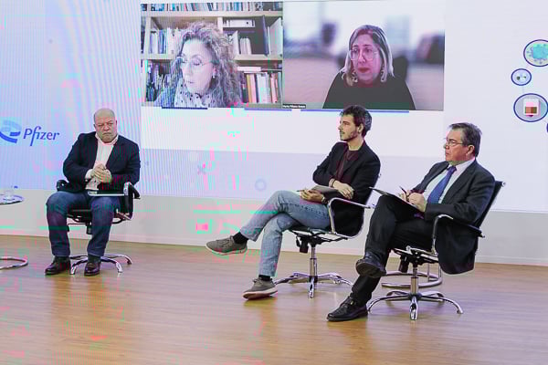 Vía Online: Marta Piñeiro, directora del Centro Gallego para el Control y la Prevención de las Enfermedades.