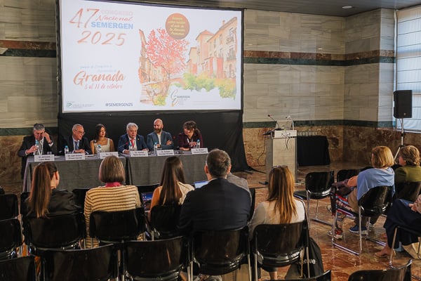 Un momento durante la realización de la mesa 'Universidad'.